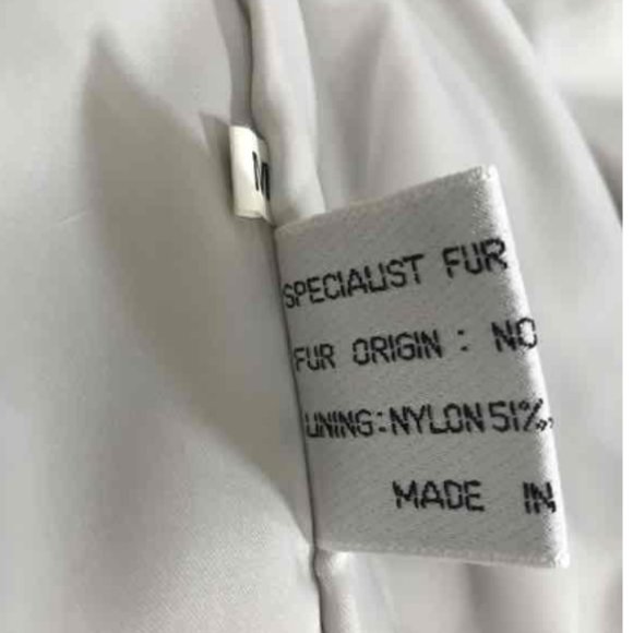 Saga Fox Real Fur Greige w/ White trim Size Medium. - Picture 4 of 9